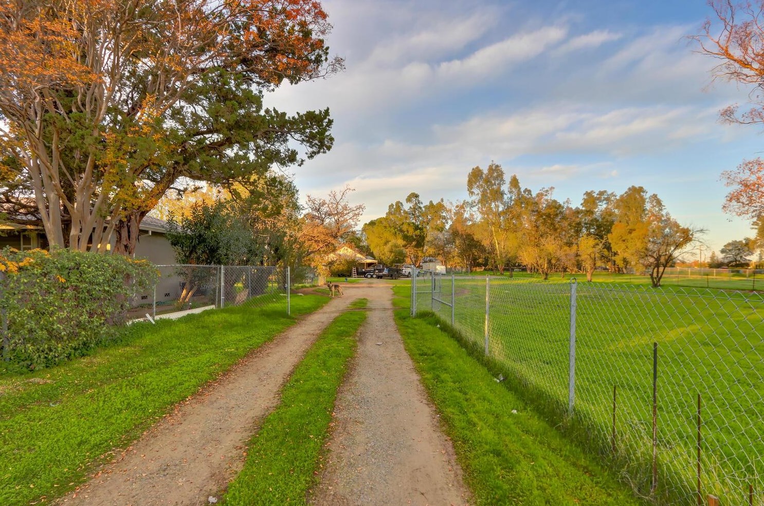 6201 Elder Creek Rd, Sacramento, CA 95824-4112