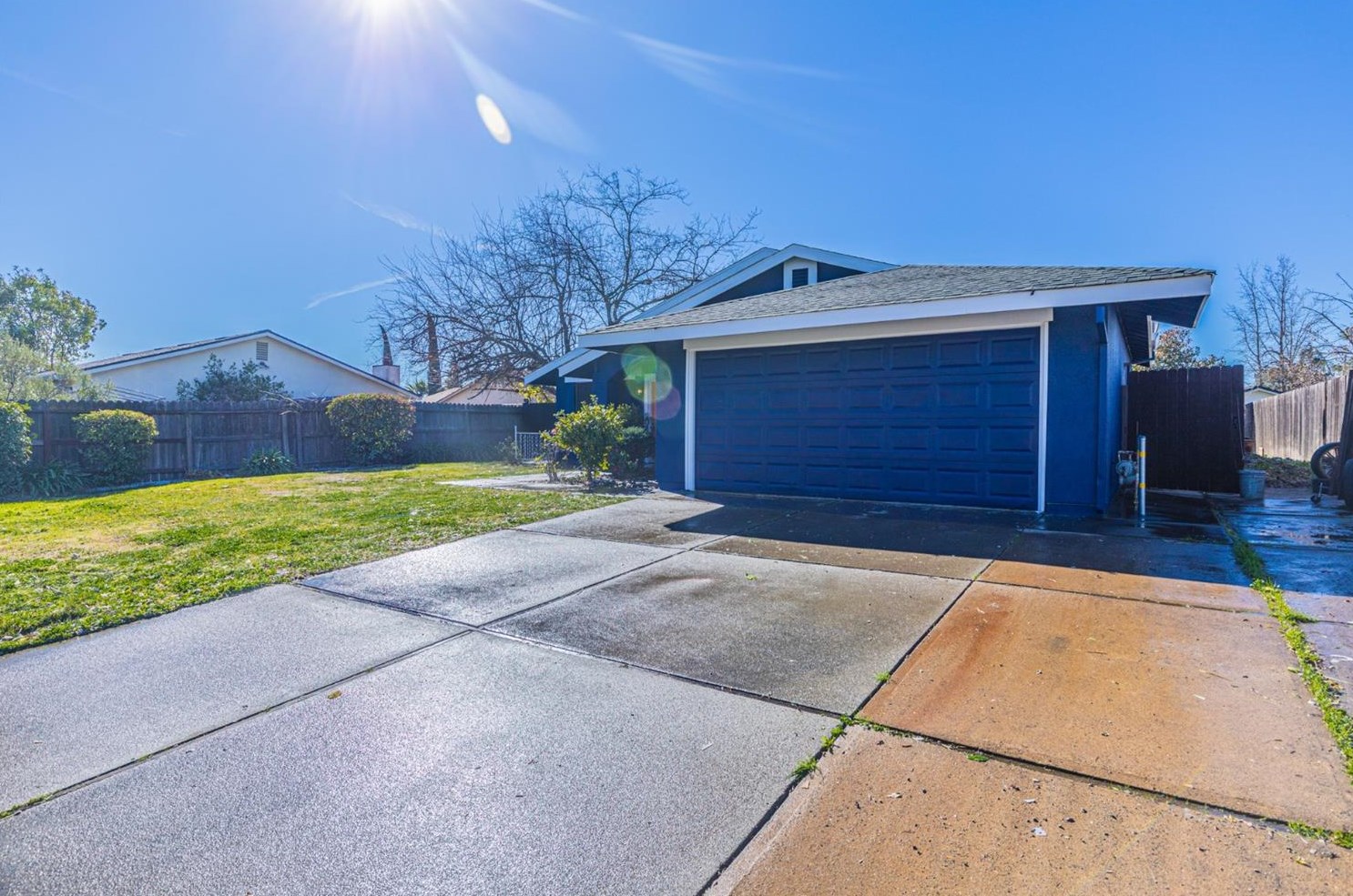 7962 Deer Creek Dr, Sacramento, CA 95823-4406