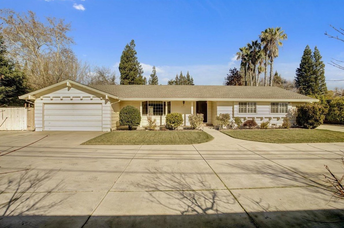 3921 Arden Way, Sacramento, CA 95864-3016