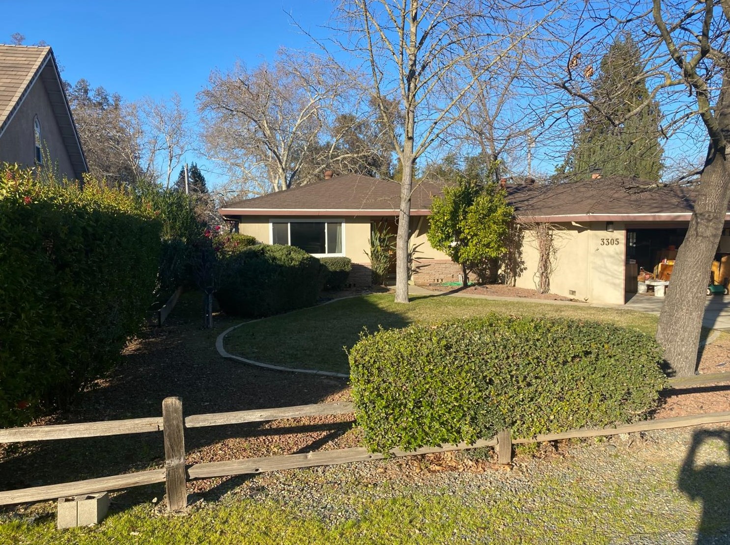 3305 Club Ln, Sacramento, CA 95821-3509