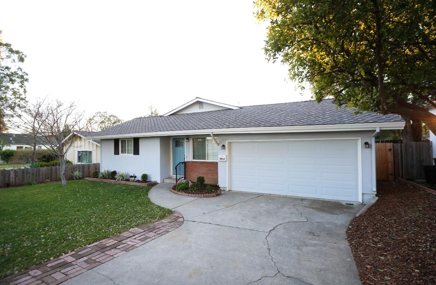 5012 Gilgunn Way, Sacramento, CA 95822-2608