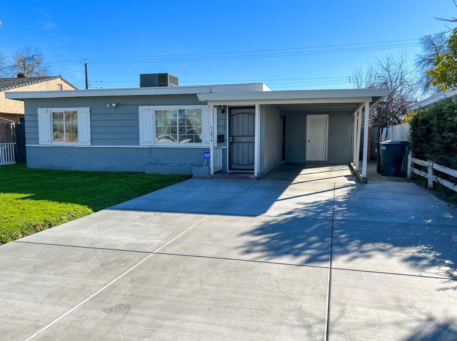 2016 Robert Way, Sacramento, CA 95825-0131