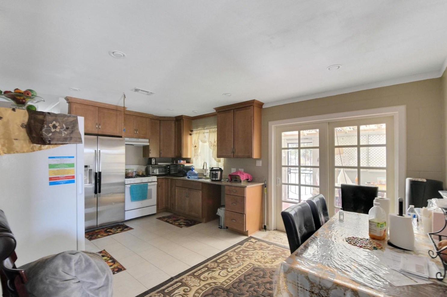 7326 Hedge Ave, Sacramento CA  95829-1003 exterior