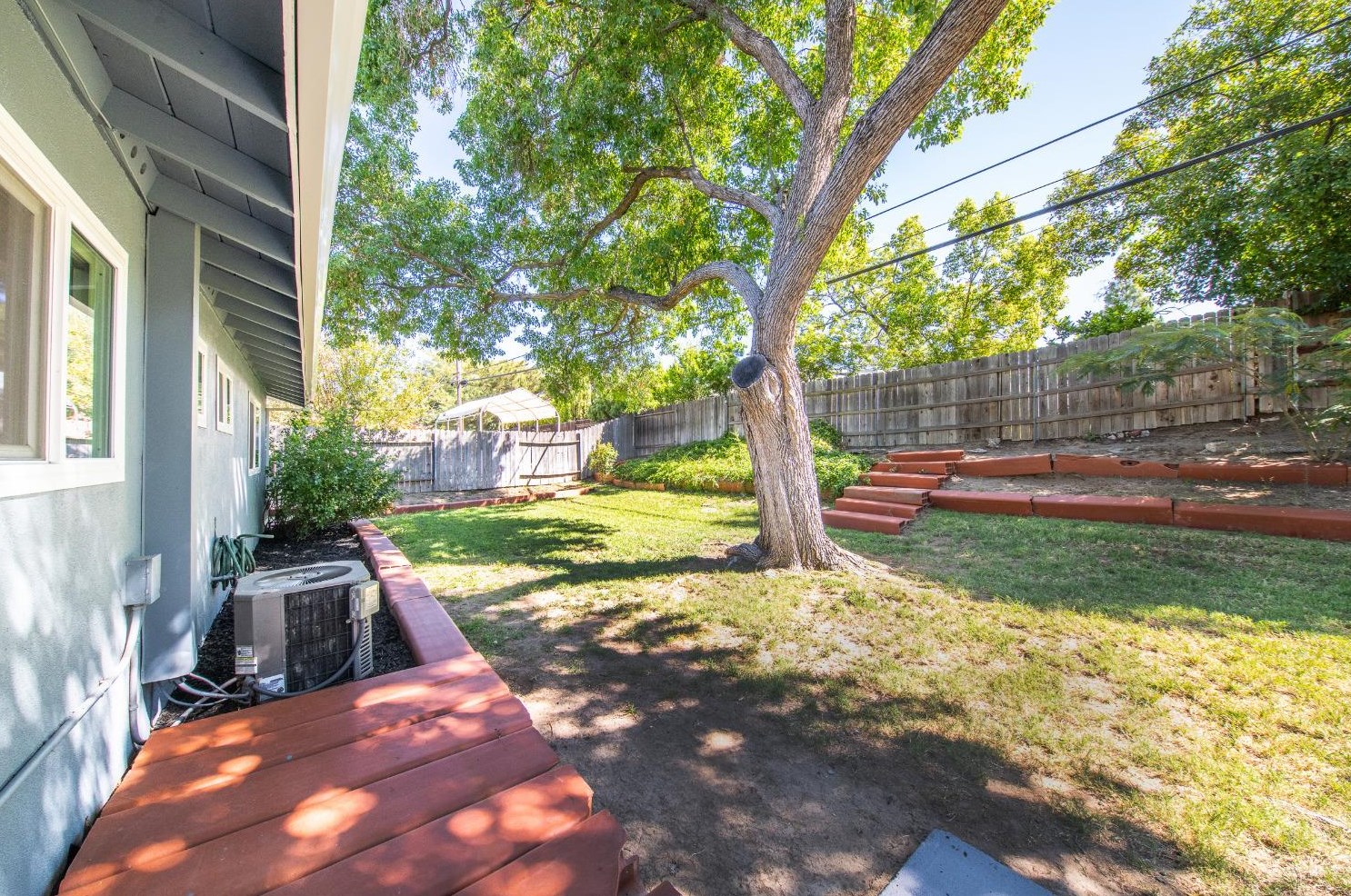 403 Loretto Dr, Roseville CA 95661-3516 exterior