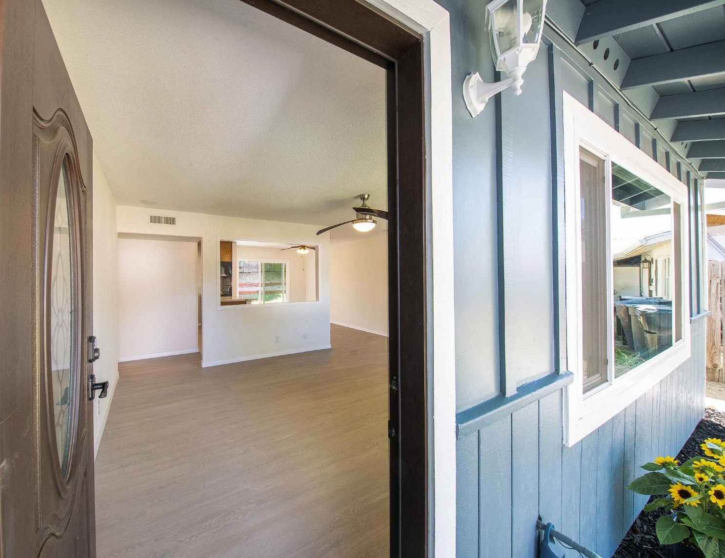 403 Loretto Dr, Roseville CA 95661-3516 exterior