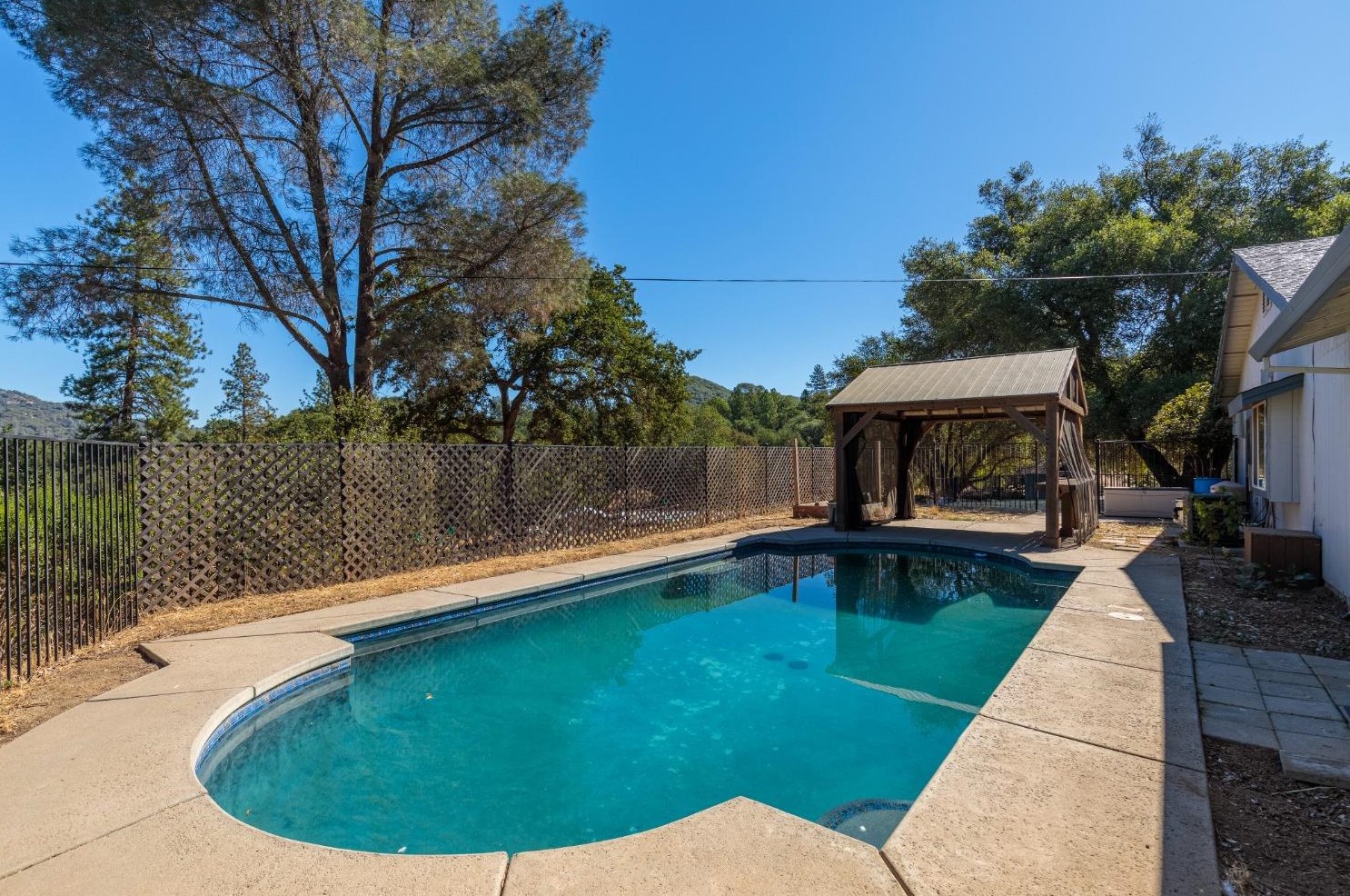 1615 Needmore Dr, Shingle Springs CA  95682-9789 exterior