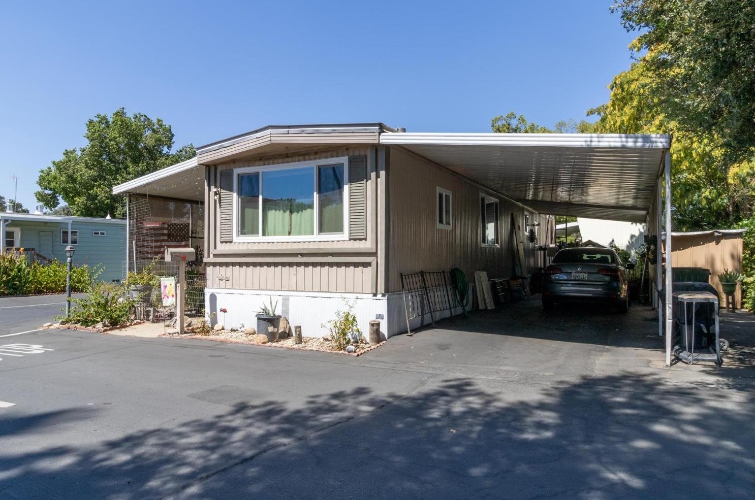 5547 Madison Ave, Sacramento, CA 95841-3160