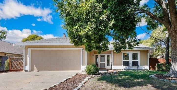 3320 Viking Dr, Sacramento, CA 95827