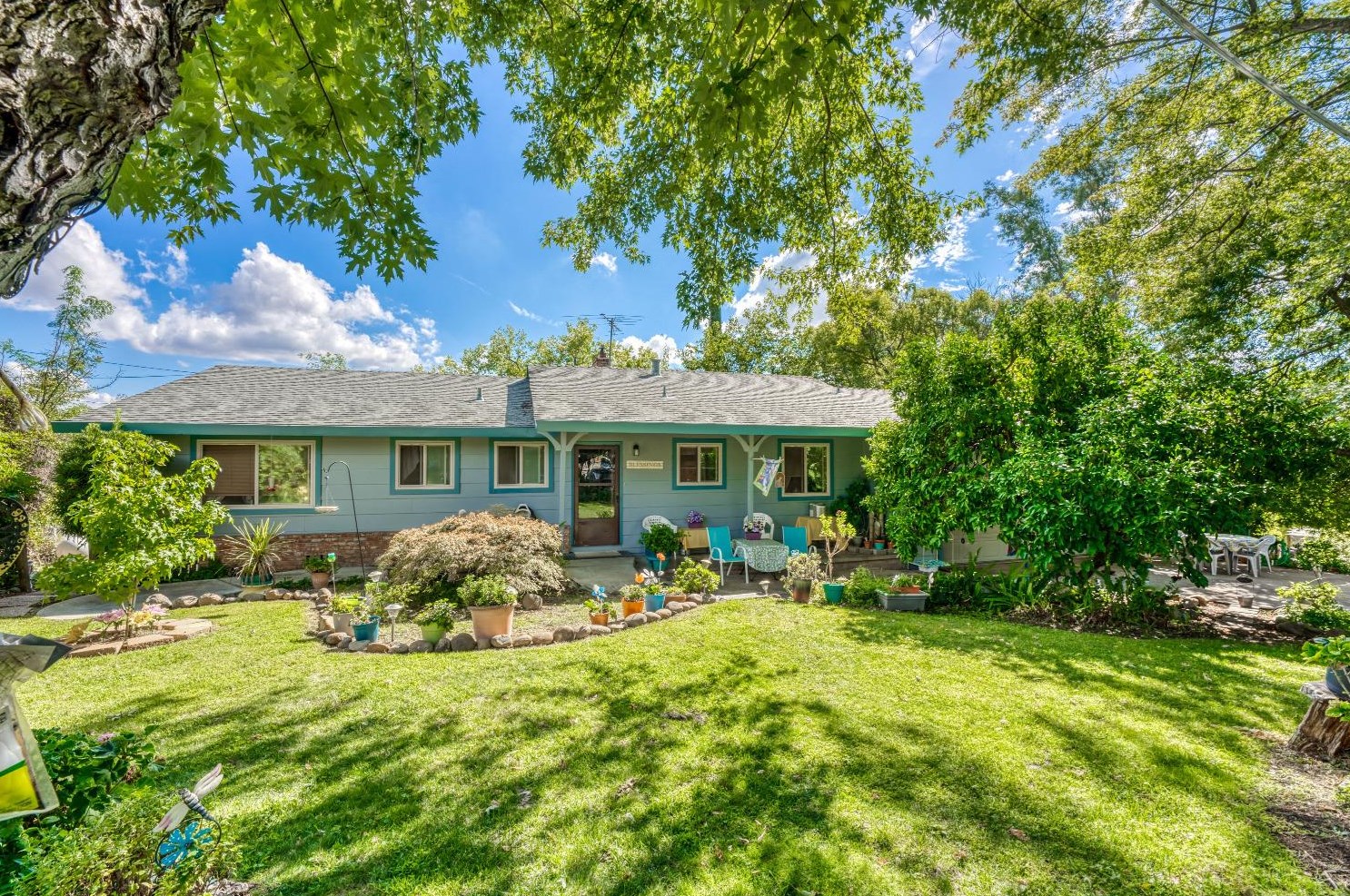 7084 Allen Ln, Penryn, CA 95663-9639