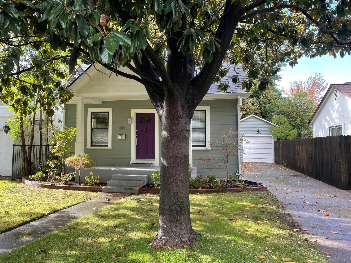 506 39th St, Sacramento, CA 95816-3935