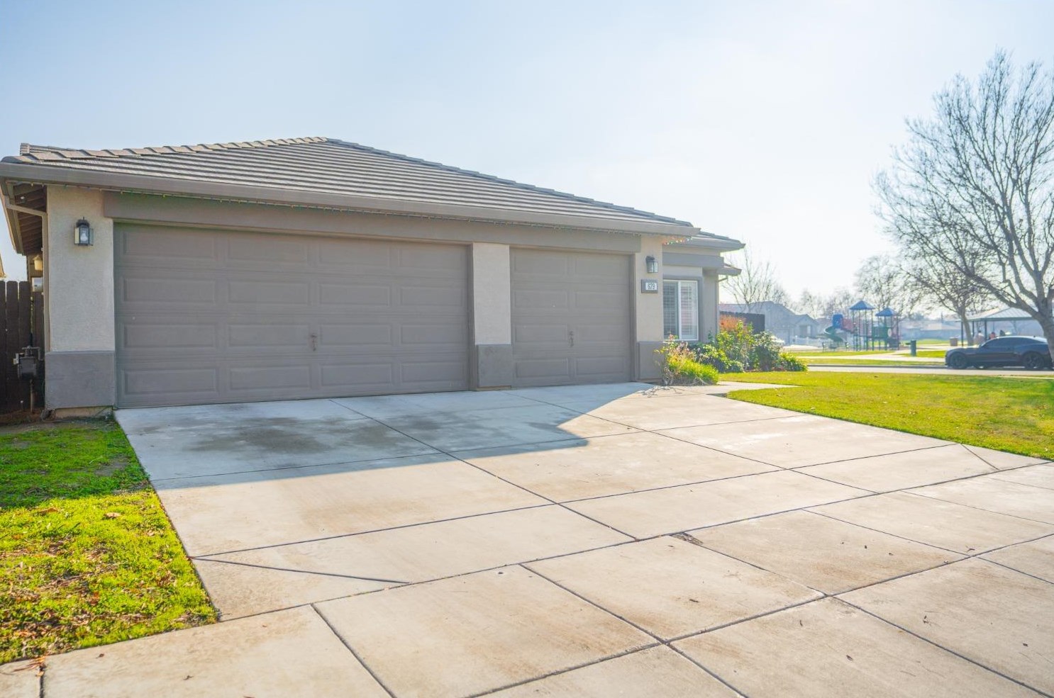 679 Apricot Ct, Los Banos, CA 93635