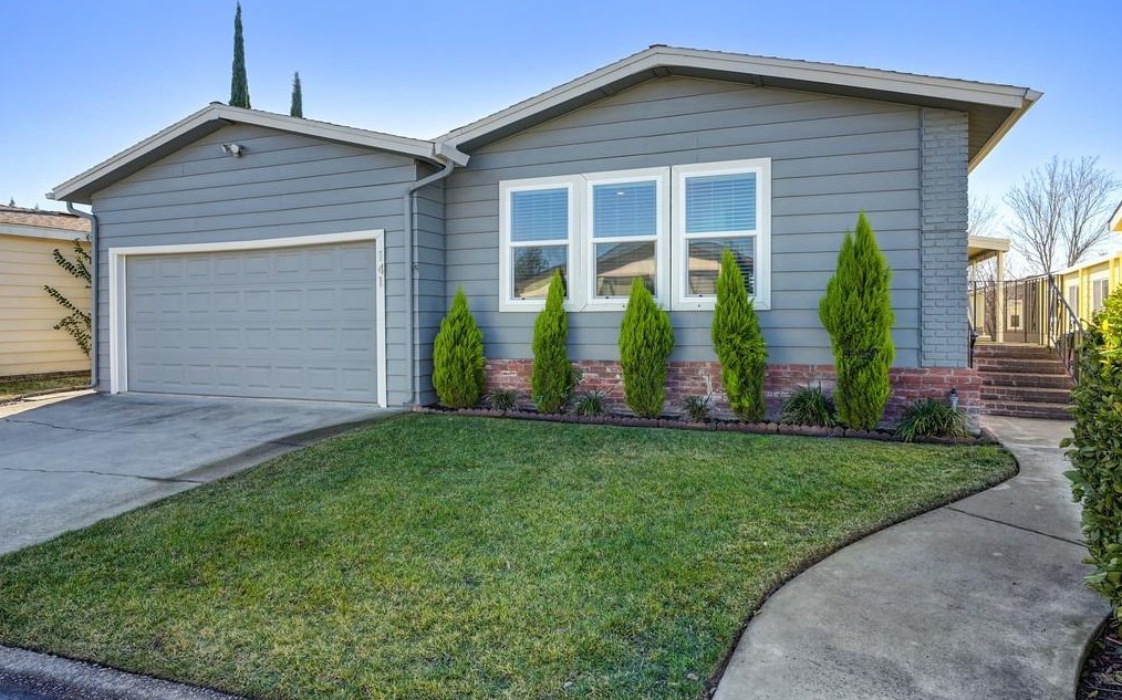 141 Kaseberg Dr, Roseville, CA 95678