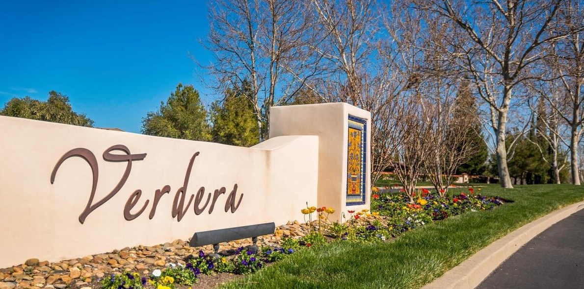 1617 Camino Verdera, Lincoln CA  95648-7940 exterior