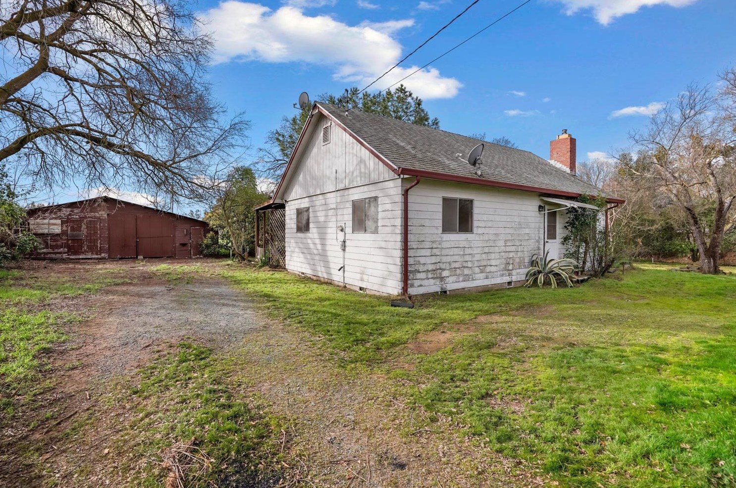 2858 Calimyrna Rd, Acampo, CA 95220-9536