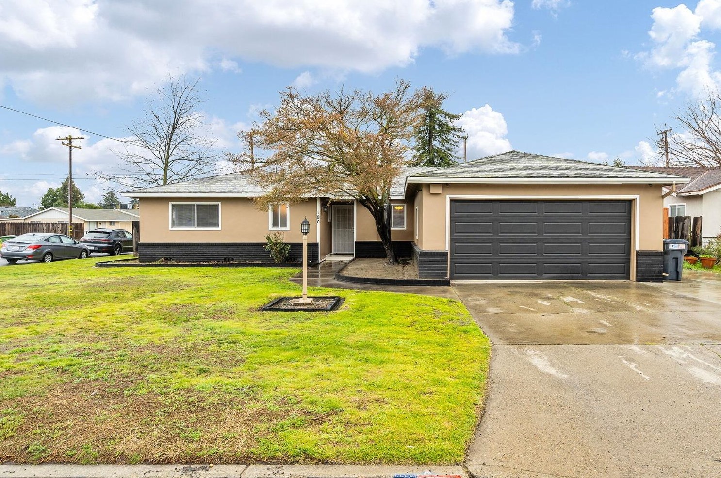 190 Wayside Dr, Turlock, CA 95380
