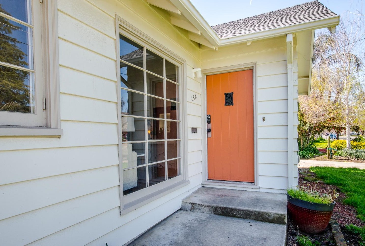 158 Park Ave, Woodland, CA 95695-3836