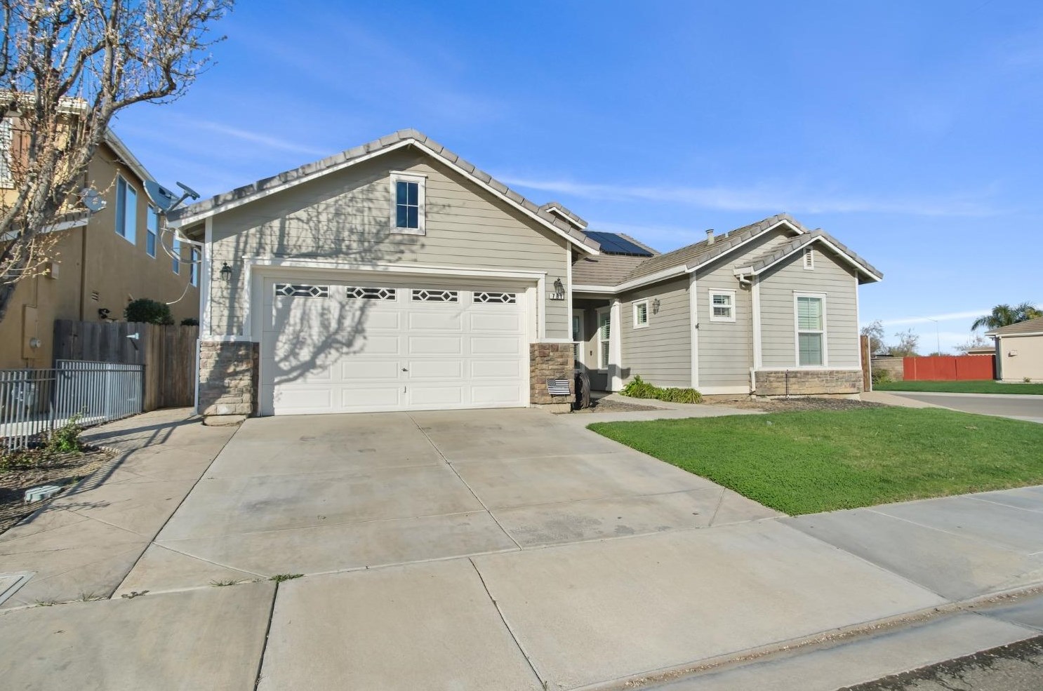 701 Orestimba Peak Dr, Newman, CA 95360