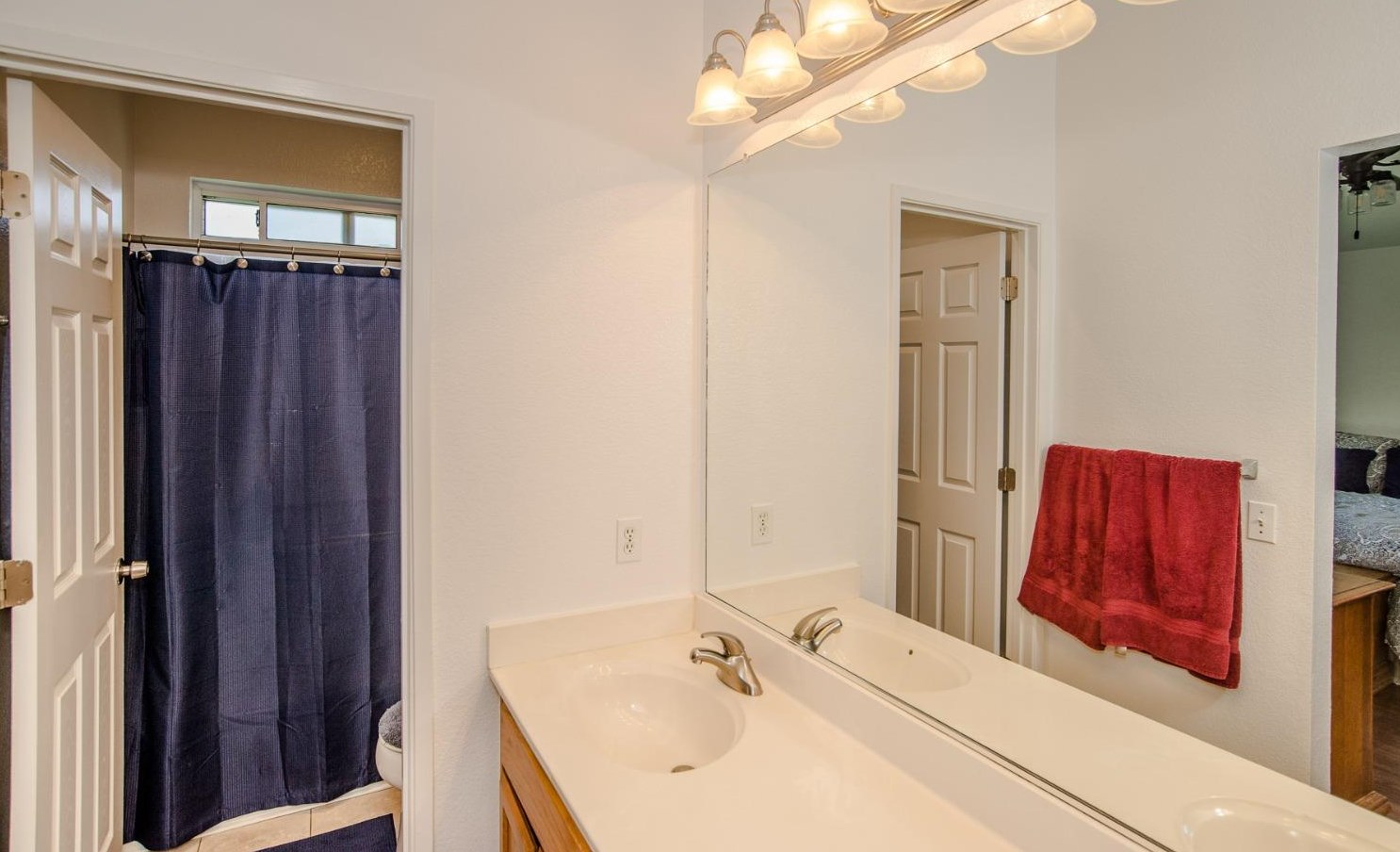 974 Hunter Ln, Woodland CA  95776-5101 exterior