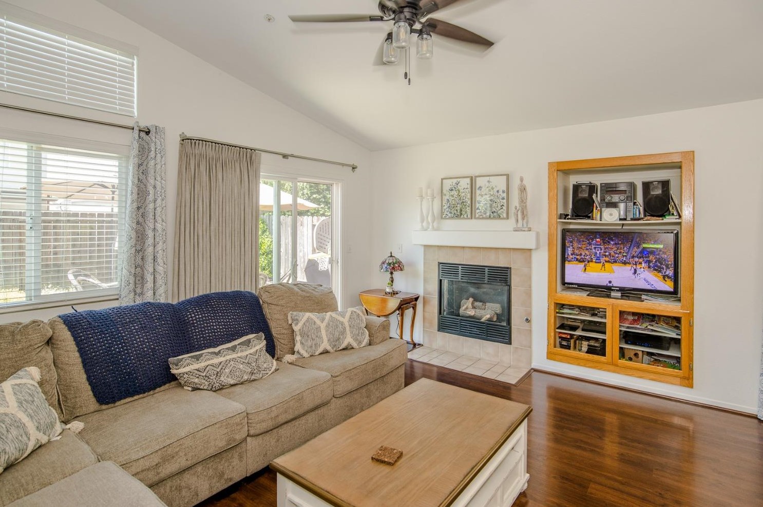 974 Hunter Ln, Woodland CA  95776-5101 exterior