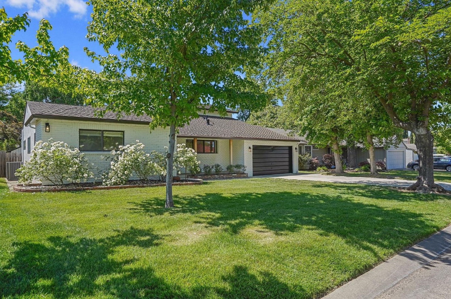 3908 Cresta Way, Sacramento CA  95864-2942 exterior