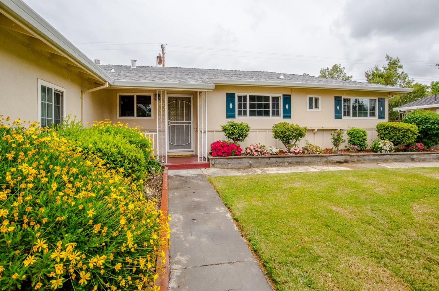 4216 Horgan Way, Sacramento, CA 95821-2904