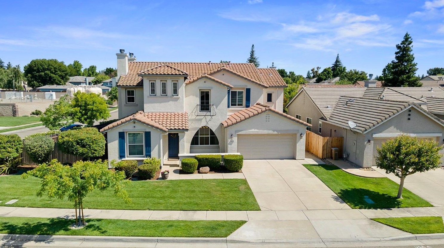 2071 Snowbird Dr, Lodi, CA 95242