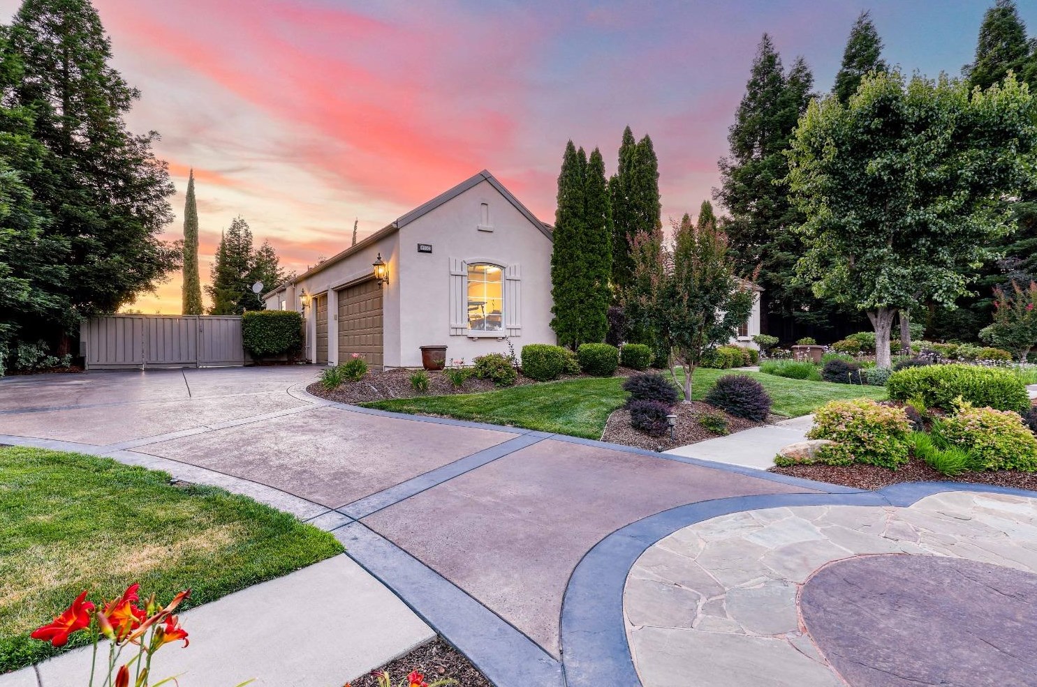 8910 Belford Ct, Roseville, CA 95747