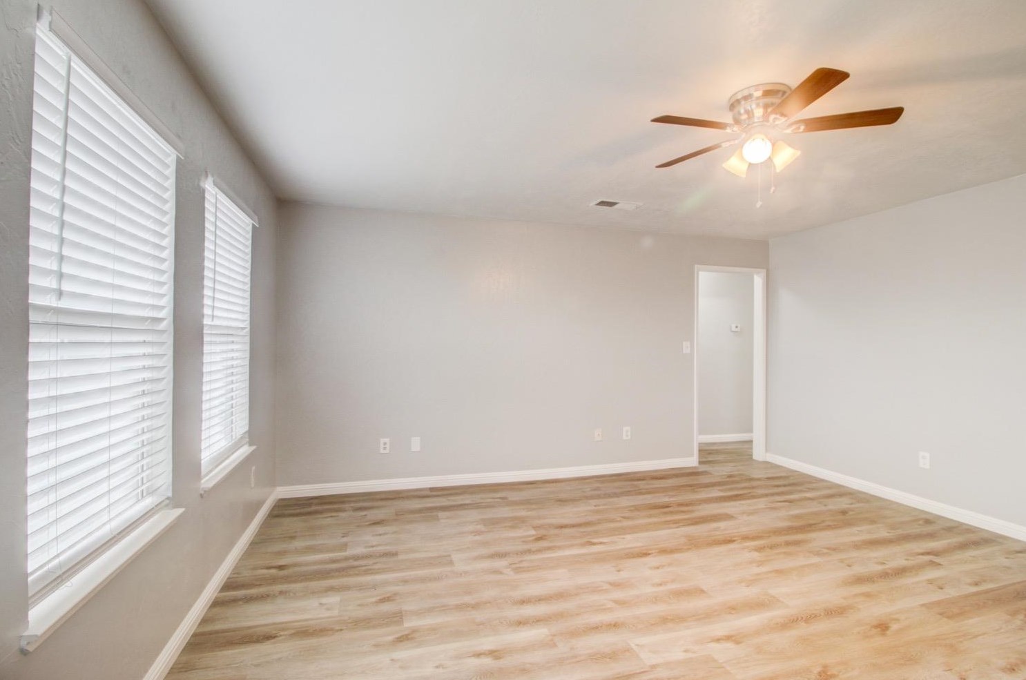 3036 Topeka St, Riverbank, CA 95367