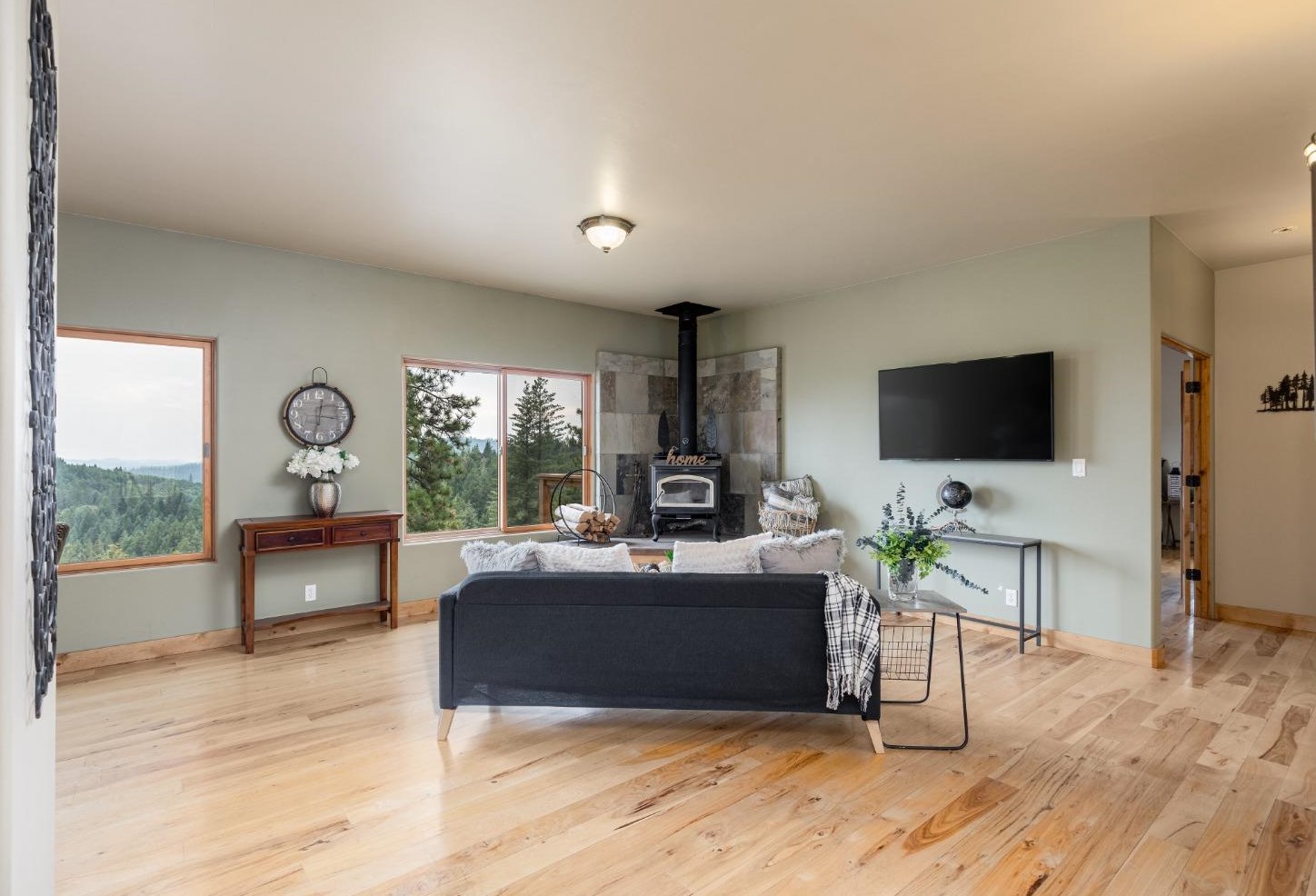 17655 Jones Ridge Rd, Grass Valley, CA 95945