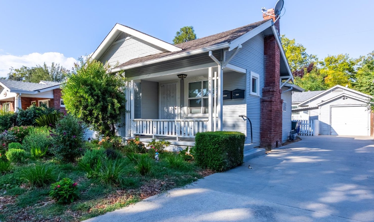 2400 42nd St, Sacramento, CA 95817-2145