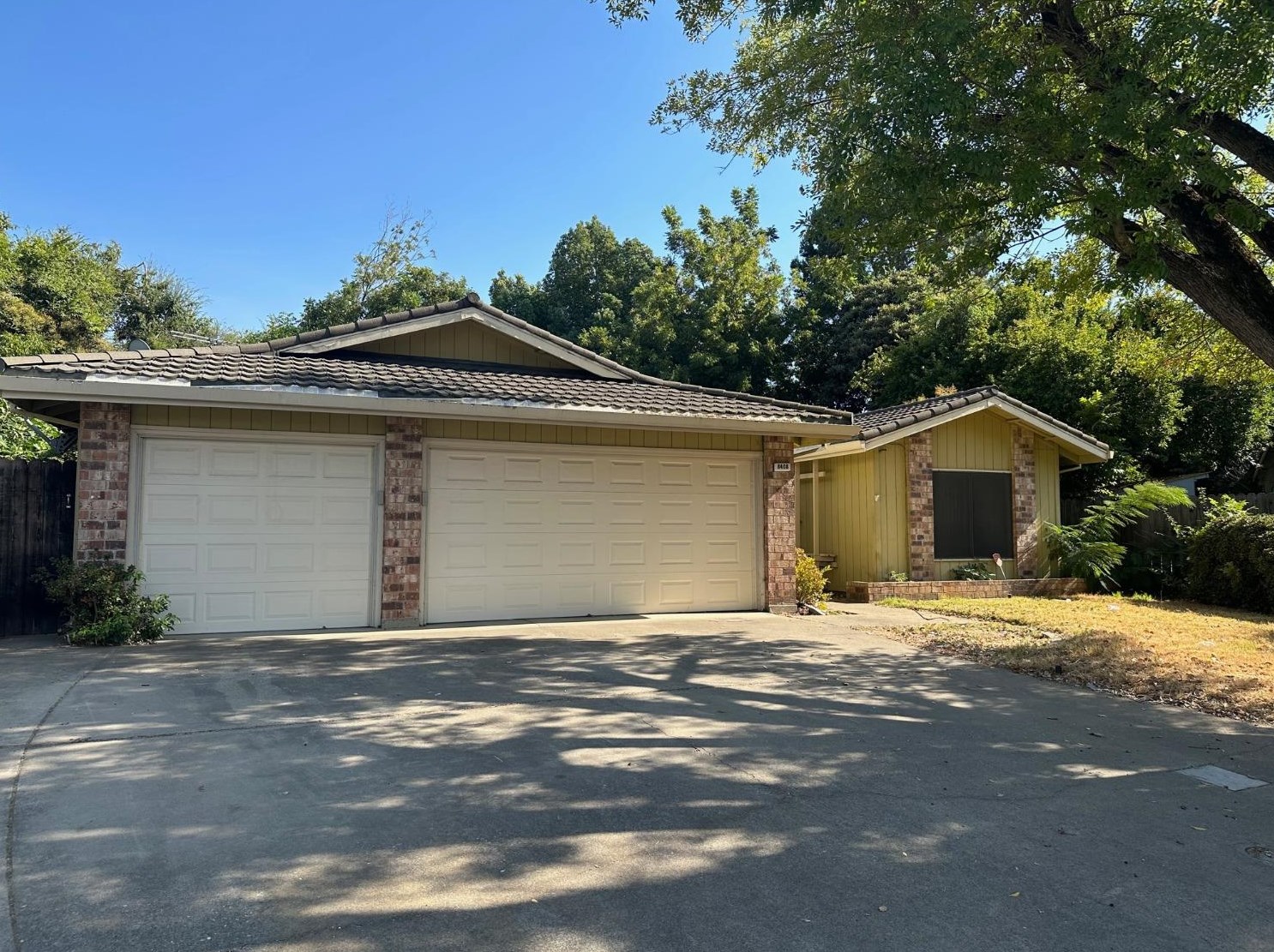 8408 Mediterranean Way, Sacramento, CA 95826-1648