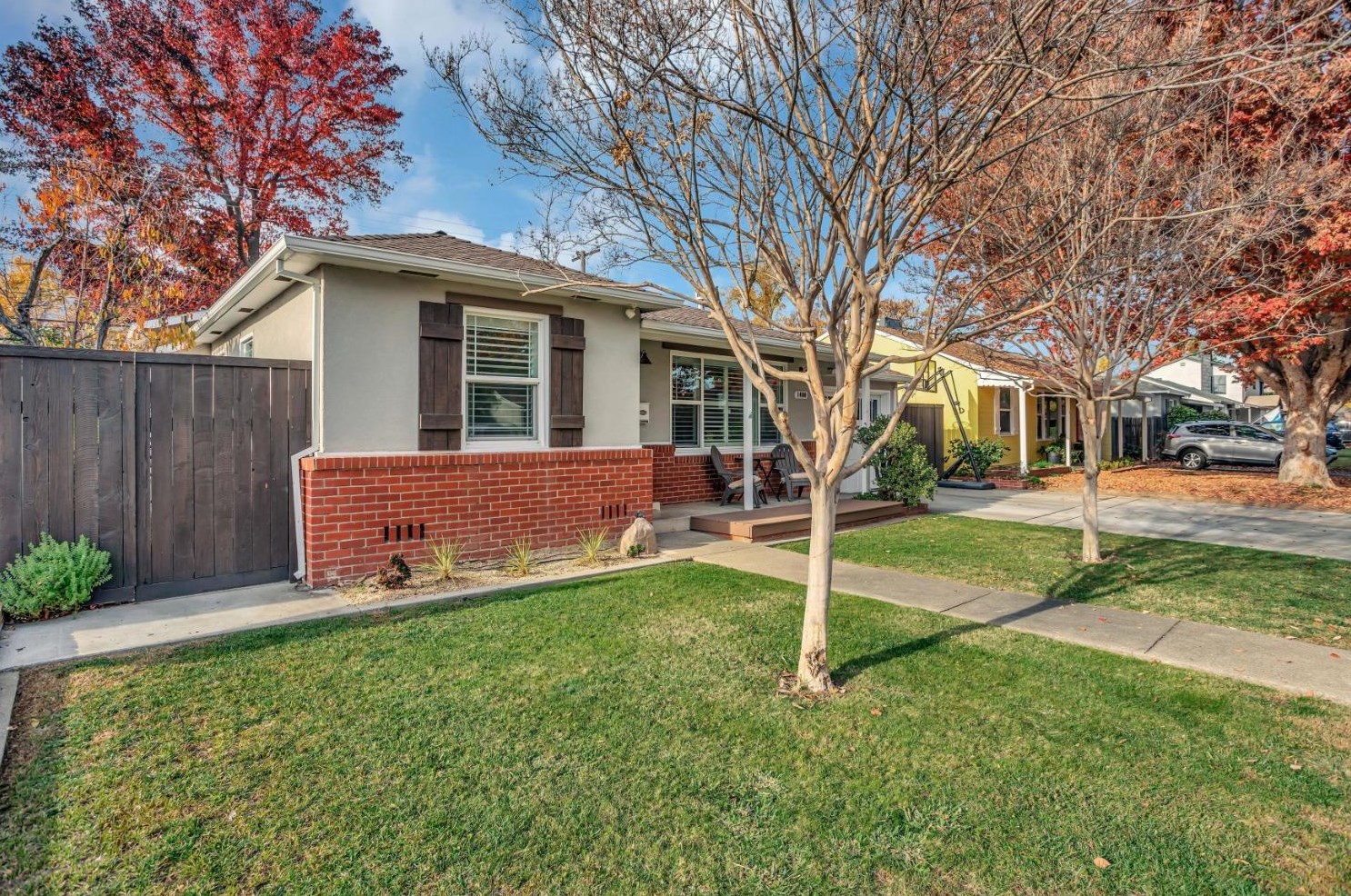 1400 62nd St, Sacramento, CA 95819-4310