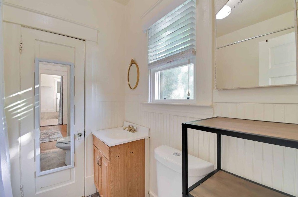 742 Chestnut St, Yuba City CA  95991-3957 exterior