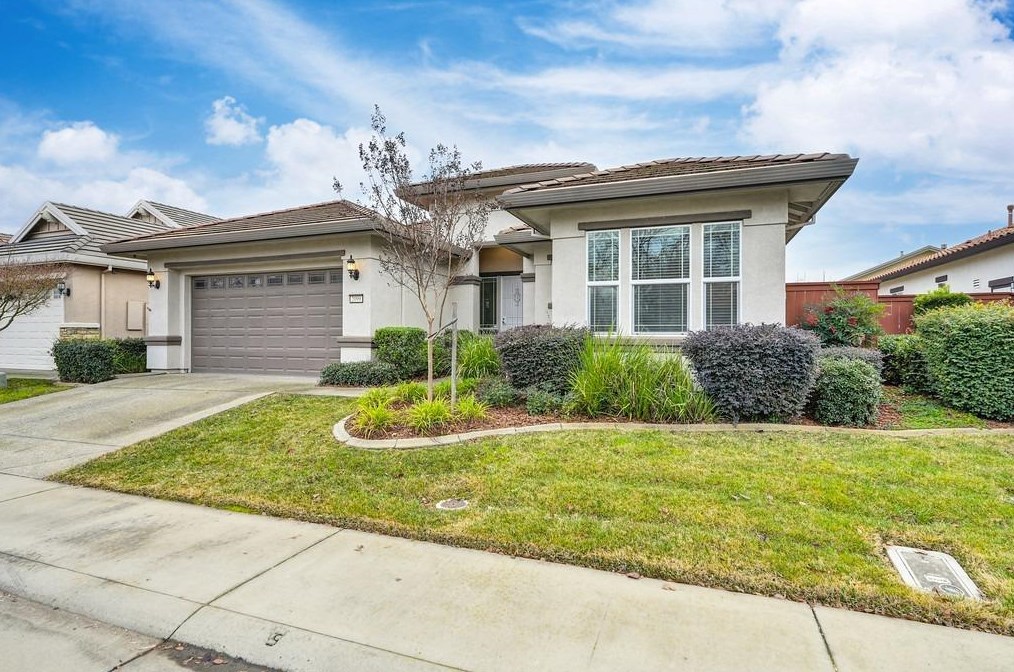 2099 Shipton Dr, Roseville, CA 95747