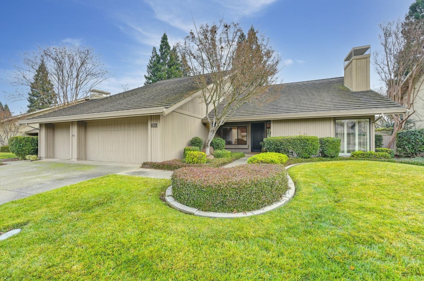 2014 Granite Bar Way, Rancho Cordova, CA 95670-8328