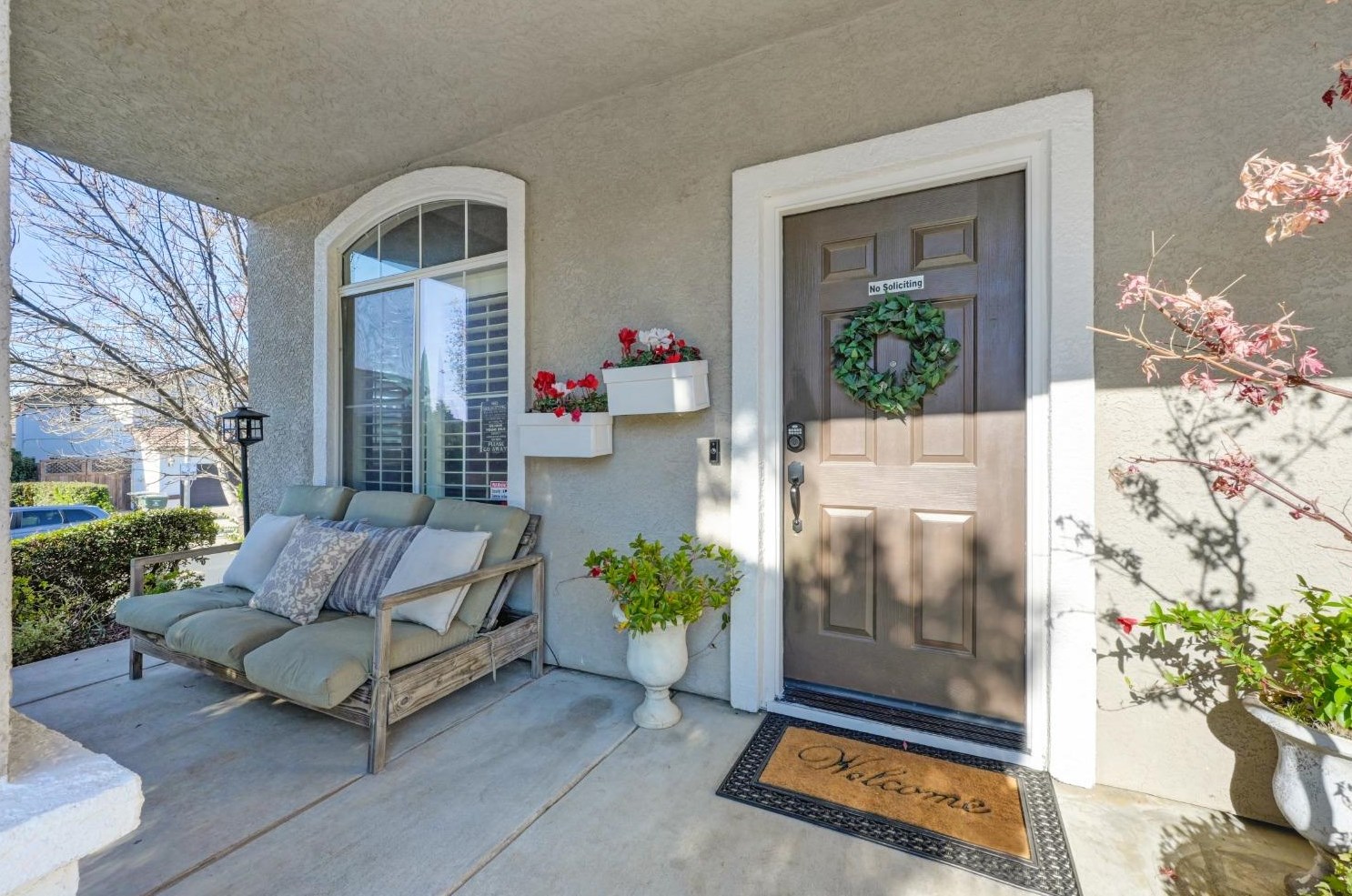 5515 Sage Dr, Rocklin, CA 95765-5428