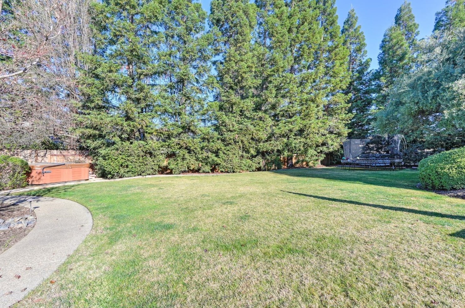 5750 Lions Cross Cir, Roseville CA 95746-9026 exterior