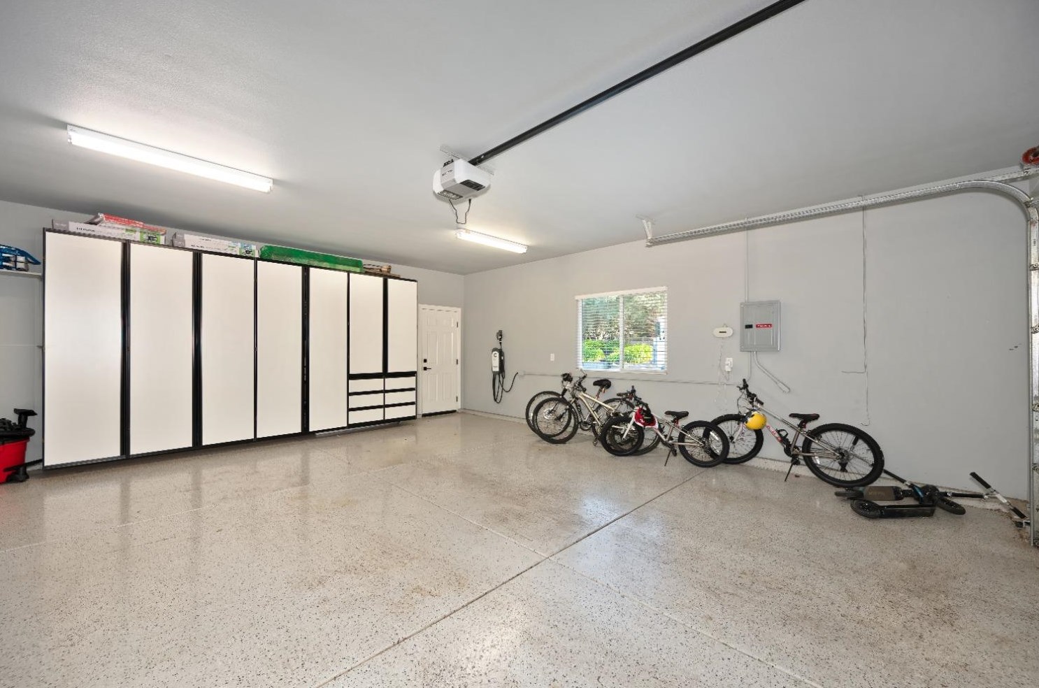 5750 Lions Cross Cir, Roseville CA 95746-9026 exterior