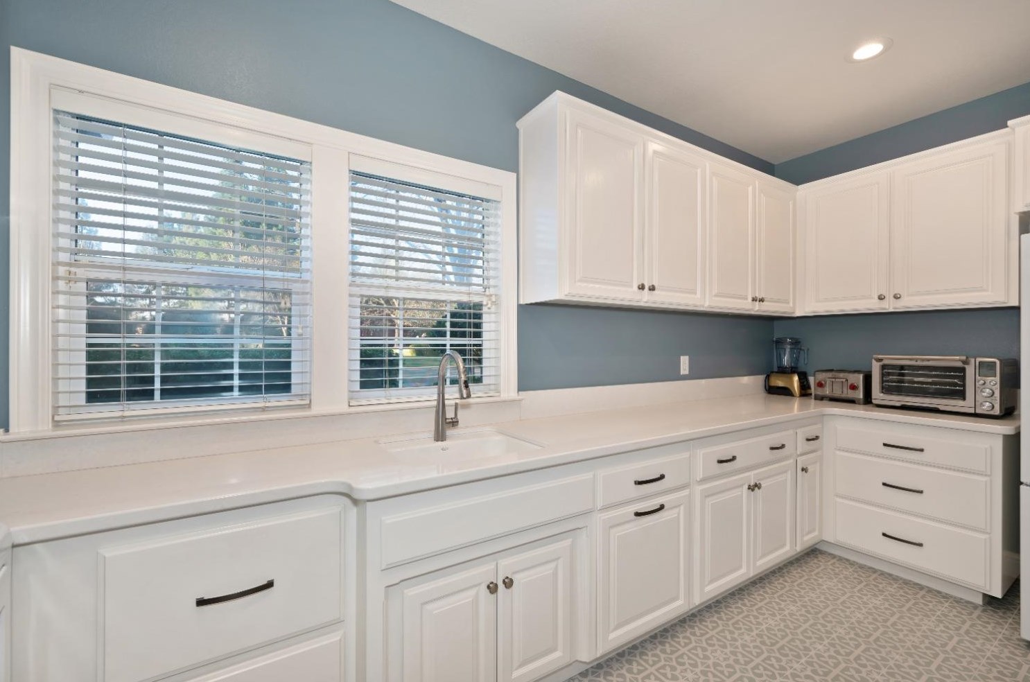 5750 Lions Cross Cir, Roseville CA 95746-9026 exterior