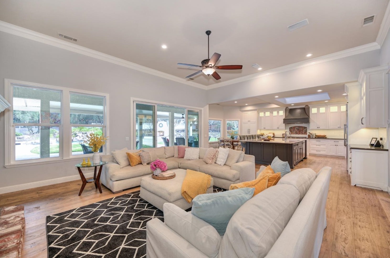 5750 Lions Cross Cir, Roseville CA 95746-9026 exterior