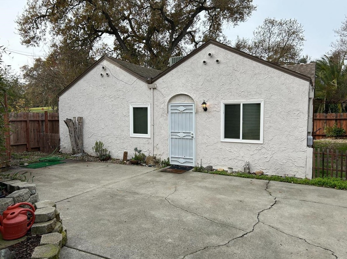 5533 Mariposa Ave, Citrus Heights, CA 95610-7439