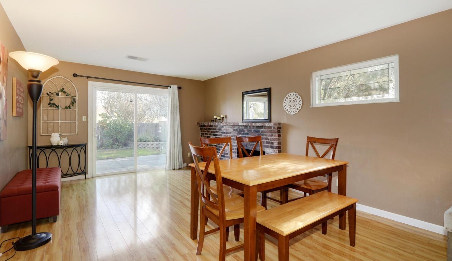 1324 Alder Pl, Davis CA  95618-1439 exterior