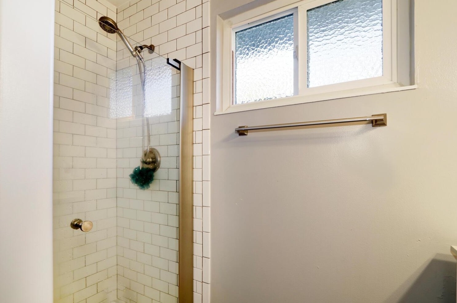 1324 Alder Pl, Davis CA  95618-1439 exterior