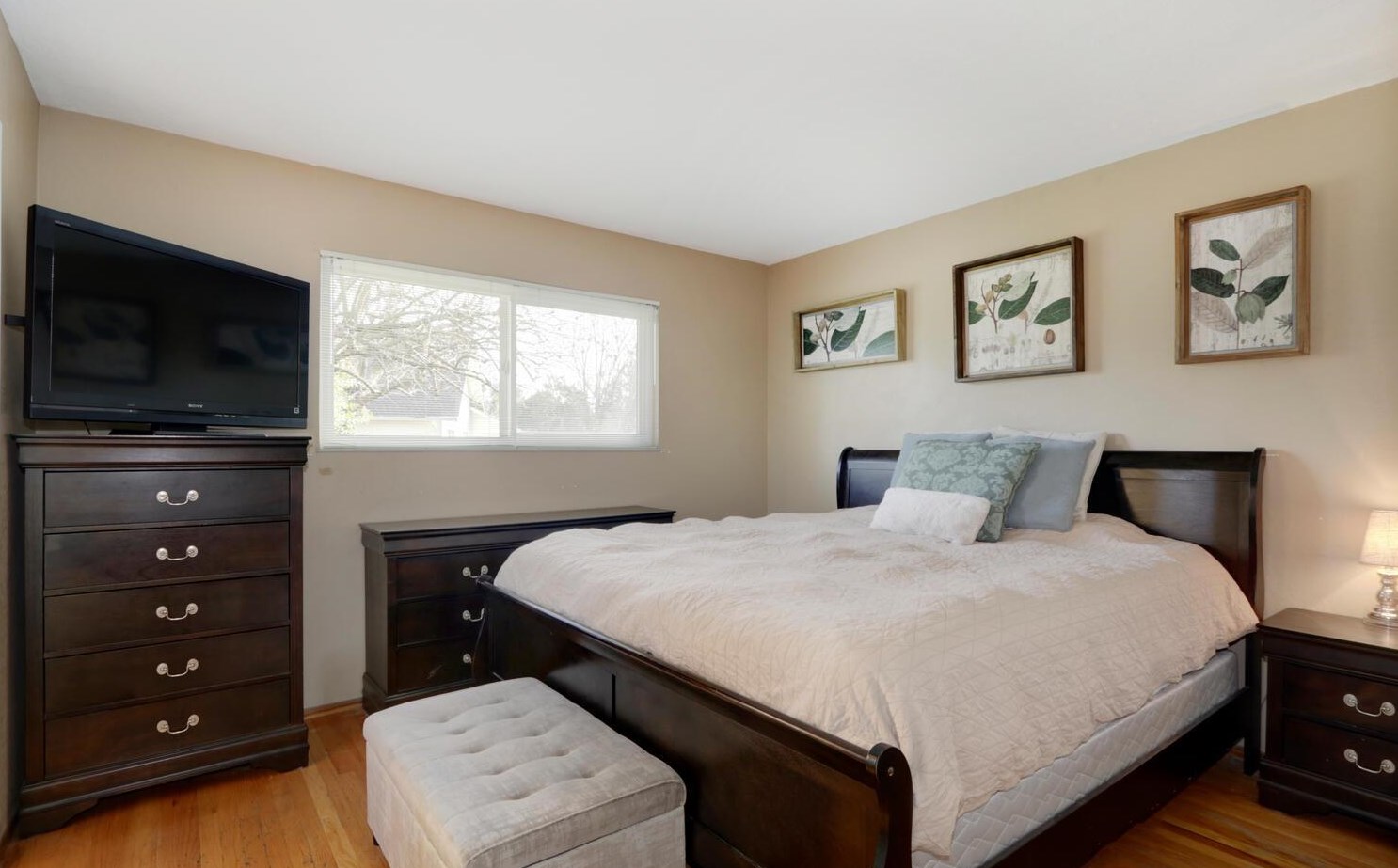 1324 Alder Pl, Davis CA  95618-1439 exterior