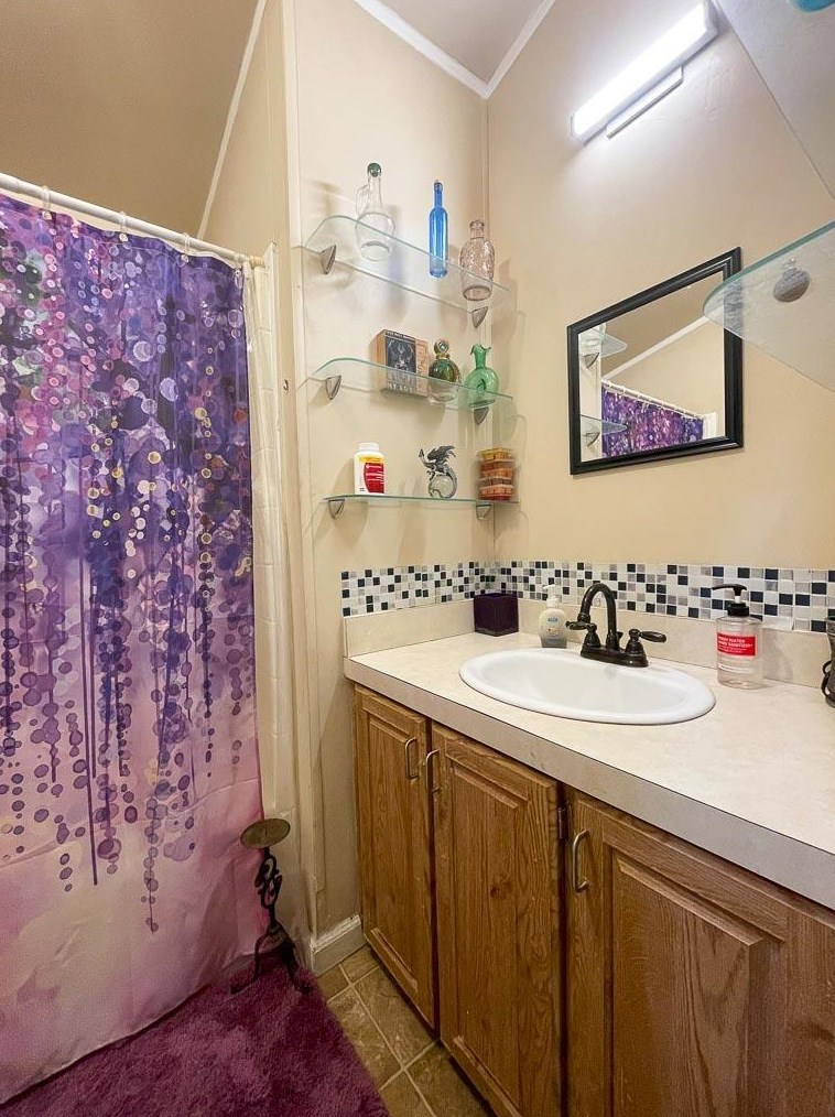 6054 Declaration Cir, Citrus Heights CA  95621-4745 exterior