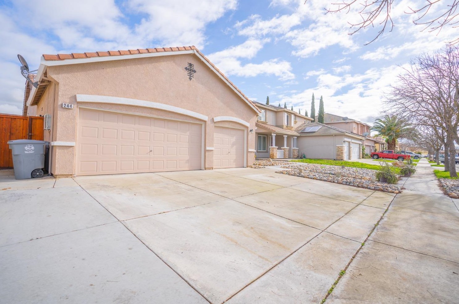 244 Murano St, Los Banos, CA 93635