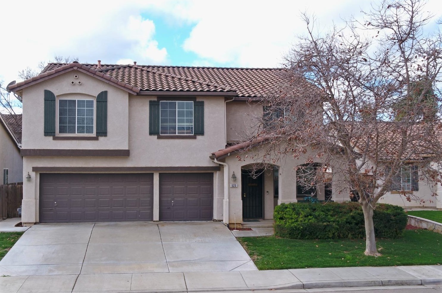 523 Roadrunner Dr, Grayson, CA 95363