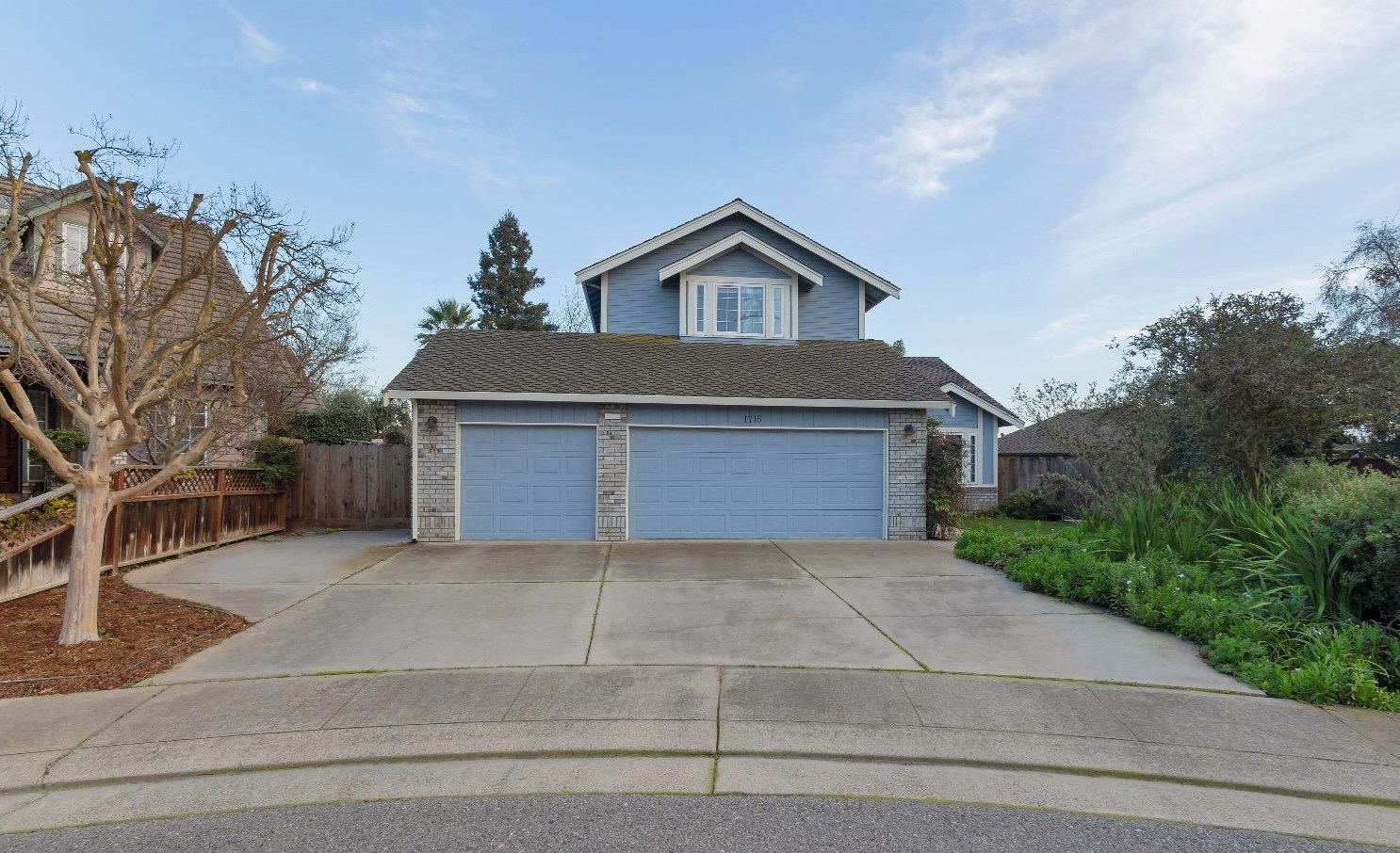 1716 Concord Ct, Escalon, CA 95320