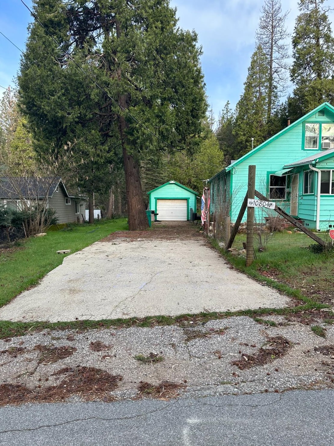 10804 Pine Hill Dr, Grass Valley, CA 95945-8802