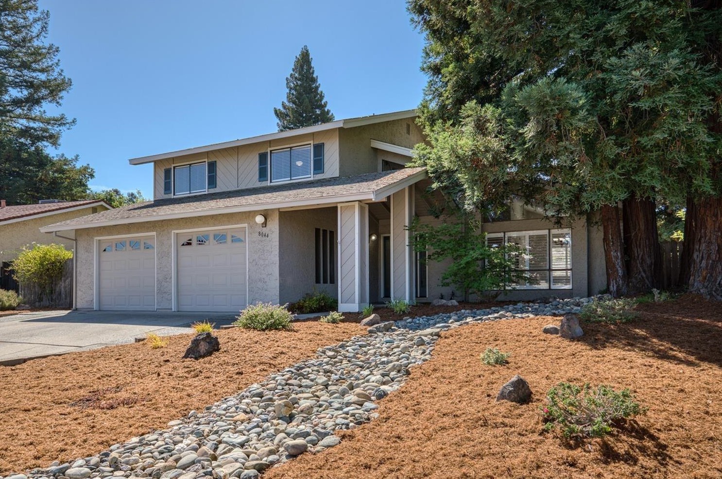 8044 Hoopes Dr, Citrus Heights, CA 95610-4064